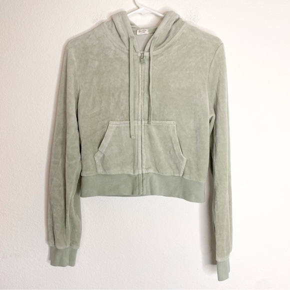 Brandy Melville John Galt Velour Velvet Sage Green Cropped Zip Up Hoodie - Picture 1 of 4